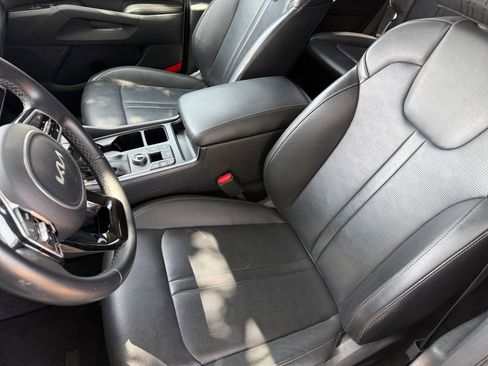 Used 2024 Kia Sorento S AWD/4WD image 39