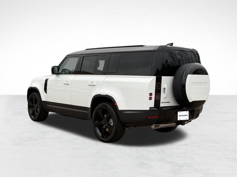 Used 2026 Land Rover Defender 130 S AWD/4WD image 3