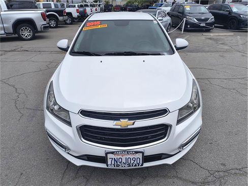 Used 2015 Chevrolet Cruze LT image 18