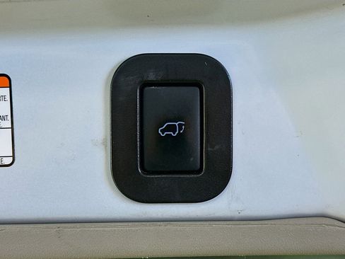 Used 2019 Toyota Sienna XLE Premium AWD/4WD image 31