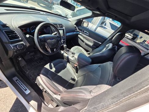 Used 2018 Ford Explorer Sport AWD/4WD image 5
