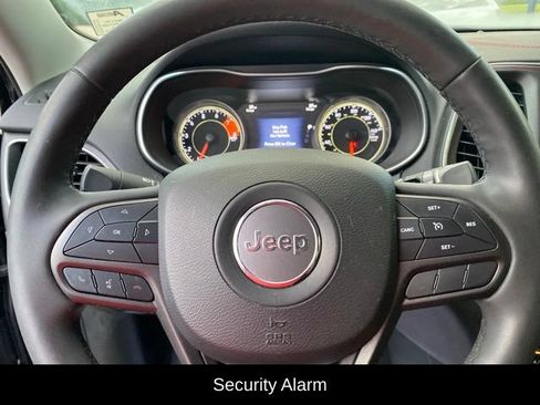 Used 2022 Jeep Cherokee Trailhawk w/ Premium Leather Package AWD/4WD image 11
