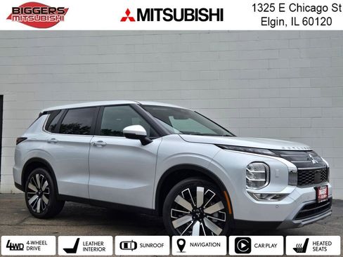 New 2025 Mitsubishi Outlander SE image 1