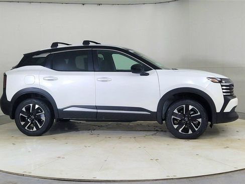 New 2026 Nissan Kicks SV w/ Cold Weather Package AWD/4WD image 8