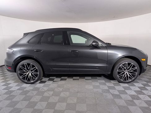 New 2026 Porsche Macan image 8