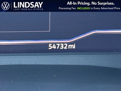 Used 2022 Volkswagen Atlas Cross Sport SE w/ Black Wheel Package image 25