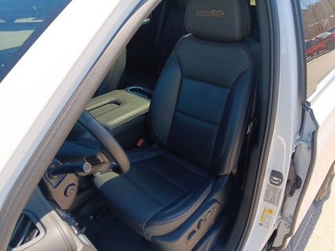 Used 2023 Chevrolet Tahoe High Country image 29