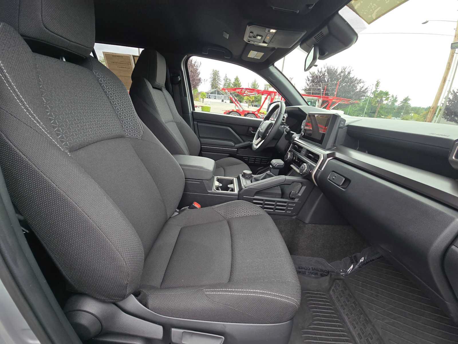 Certified 2025 Toyota 4Runner SR5 AWD/4WD image 11