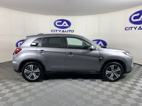 Used 2022 Mitsubishi Outlander Sport ES FWD image 2