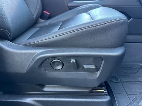 Used 2023 Chevrolet Tahoe Z71 image 21