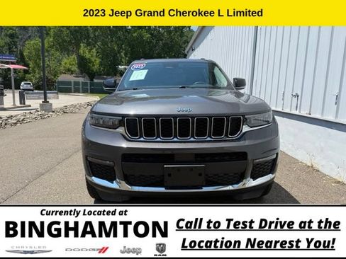 Used 2023 Jeep Grand Cherokee L Limited AWD/4WD image 3