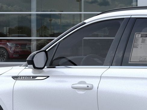 New 2026 Lincoln Corsair Premiere image 20
