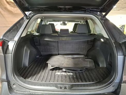 Used 2022 Toyota RAV4 XLE w/ Convenience Package AWD/4WD image 25