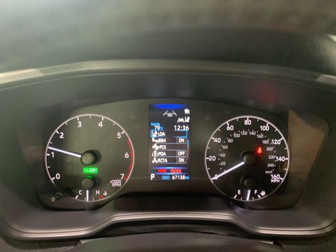 Used 2023 Toyota Corolla SE w/ SE Package AWD/4WD image 17