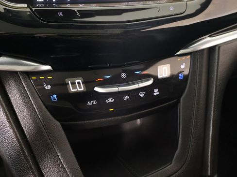 Used 2022 Cadillac XT6 Premium Luxury w/ LPO, Radiant Package AWD/4WD image 7