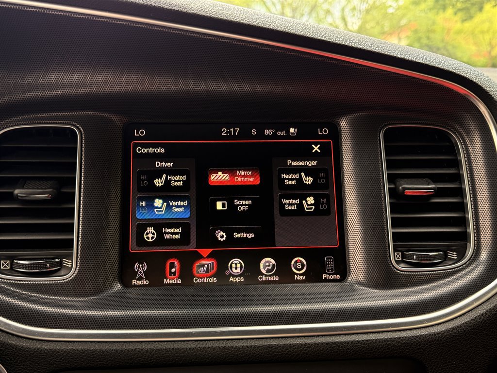 Used 2016 Dodge Charger R/T Scat Pack w/ Beats Audio Group RWD image 16