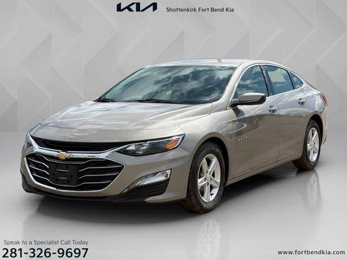 Used 2023 Chevrolet Malibu LT FWD image 1