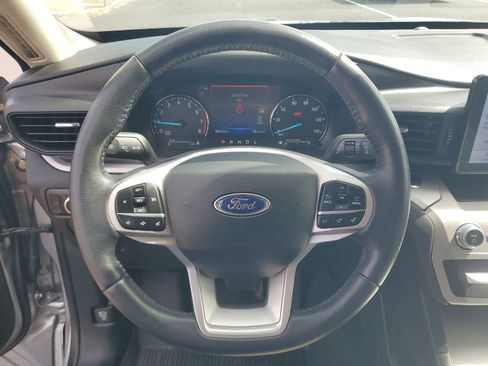 Certified 2023 Ford Explorer XLT image 21