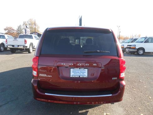 Used 2019 Dodge Grand Caravan SE image 8