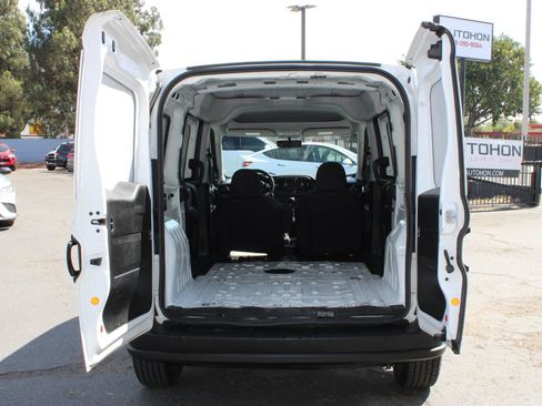 Used 2021 RAM ProMaster City Tradesman FWD image 31