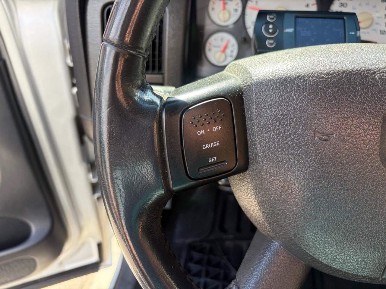 Used 2005 Dodge Ram 2500 Truck SLT AWD/4WD image 15