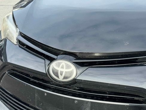 Used 2018 Toyota Corolla LE image 13