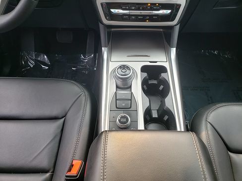 Certified 2023 Ford Explorer XLT w/ Equipment Group 202A AWD/4WD image 19