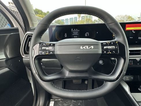New 2026 Kia Sorento LX image 15