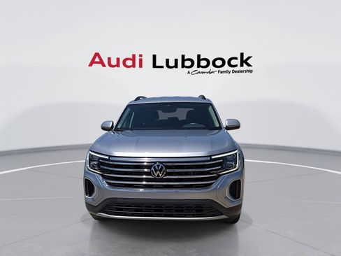 Used 2025 Volkswagen Atlas SE AWD/4WD image 3