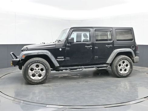 Used 2012 Jeep Wrangler Unlimited Sport image 11