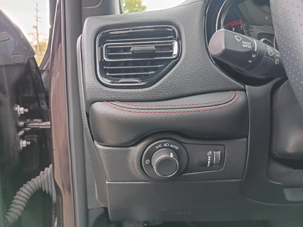 Used 2024 Dodge Durango R/T AWD/4WD image 32