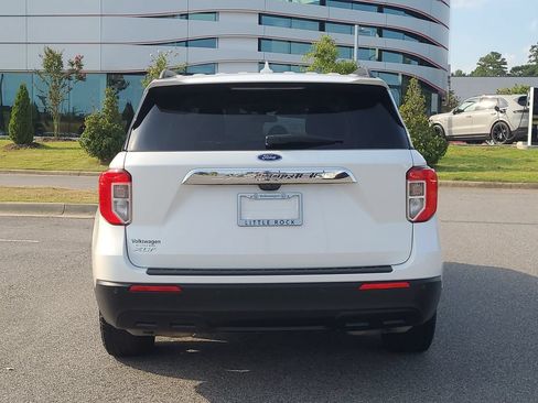 Used 2020 Ford Explorer XLT RWD image 4