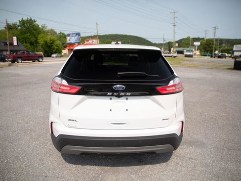 Used 2024 Ford Edge SEL image 4