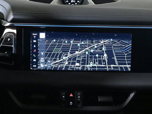 Certified 2025 Porsche Macan 4 Electric image 15