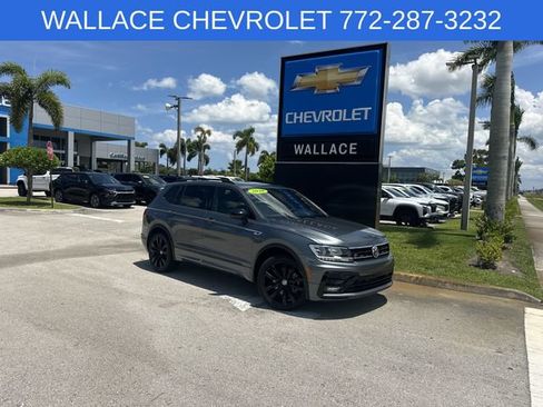 Used 2020 Volkswagen Tiguan SE R-Line FWD image 1