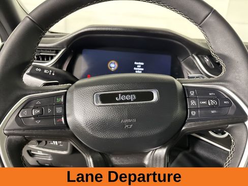 Used 2024 Jeep Grand Cherokee Laredo X image 13