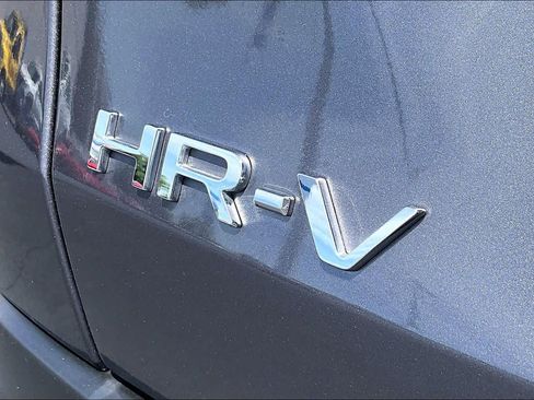 Used 2024 Honda HR-V LX image 9