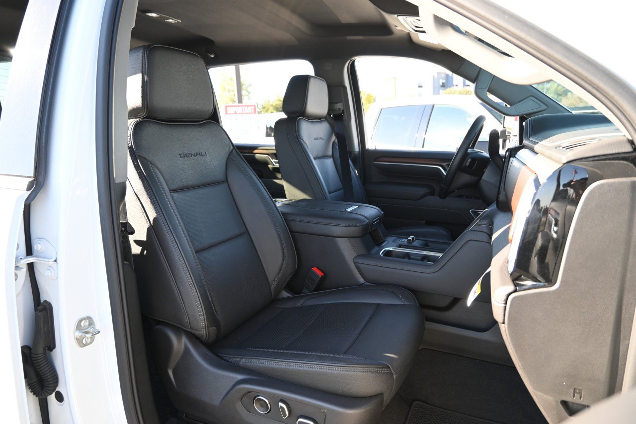Used 2025 GMC Sierra 2500 Denali AWD/4WD image 25