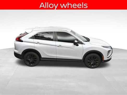 Used 2024 Mitsubishi Eclipse Cross LE AWD/4WD image 23