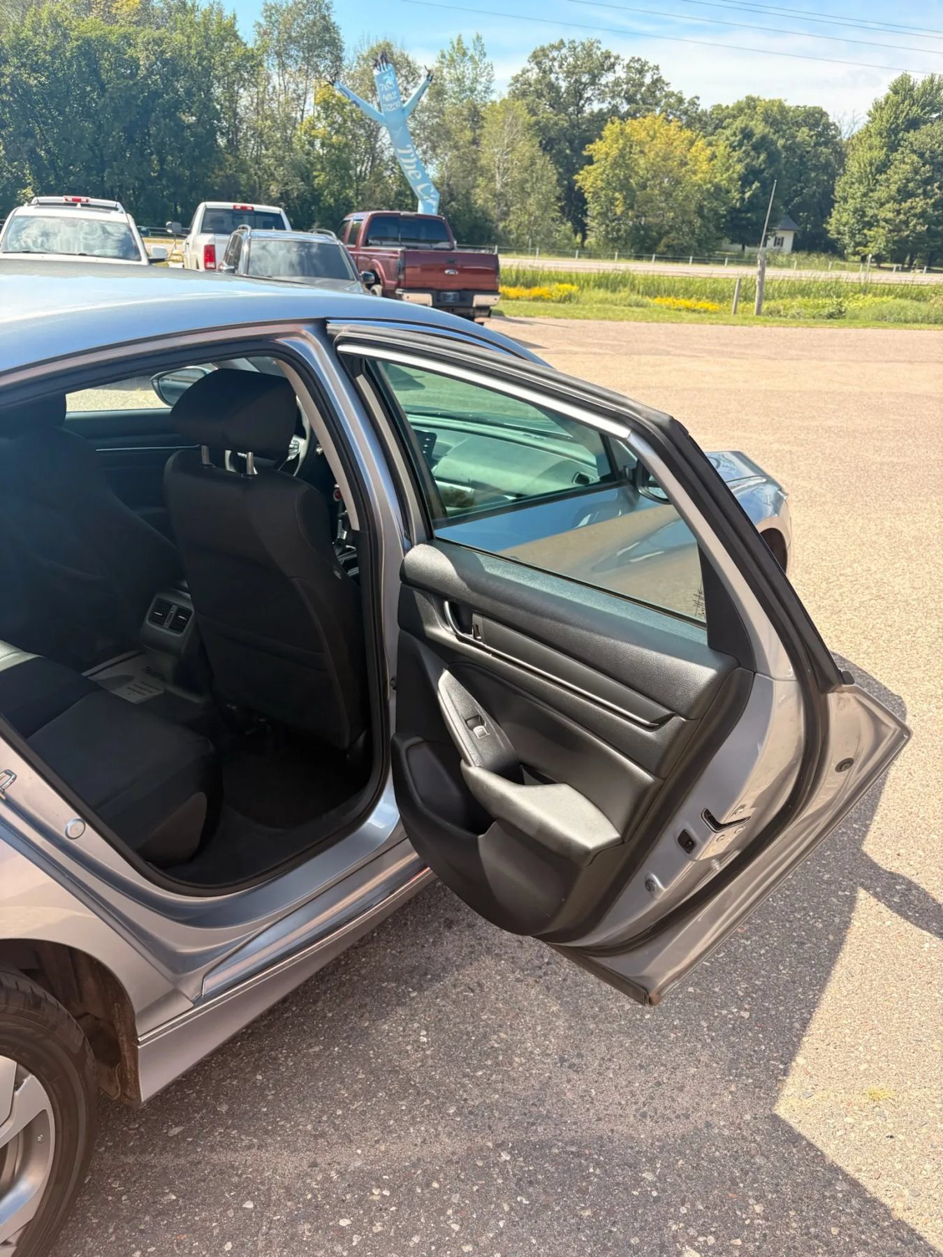 Used 2019 Honda Accord EX image 31