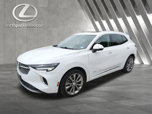 Used 2021 Buick Envision Avenir w/ Technology Package II FWD image 3