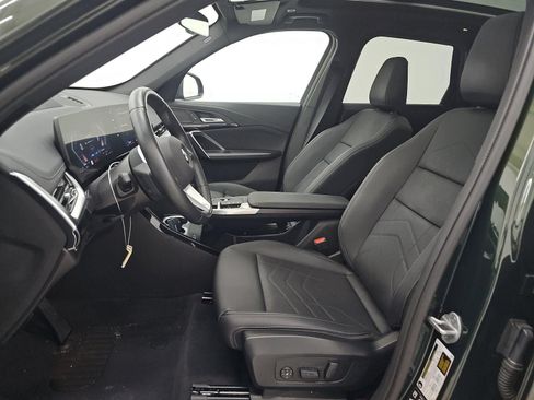 Used 2025 BMW X1 xDrive28i AWD/4WD image 7