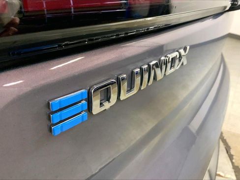 Used 2025 Chevrolet Equinox EV LT FWD image 8