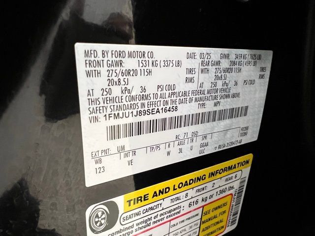 Used 2025 Ford Expedition Active AWD/4WD image 65