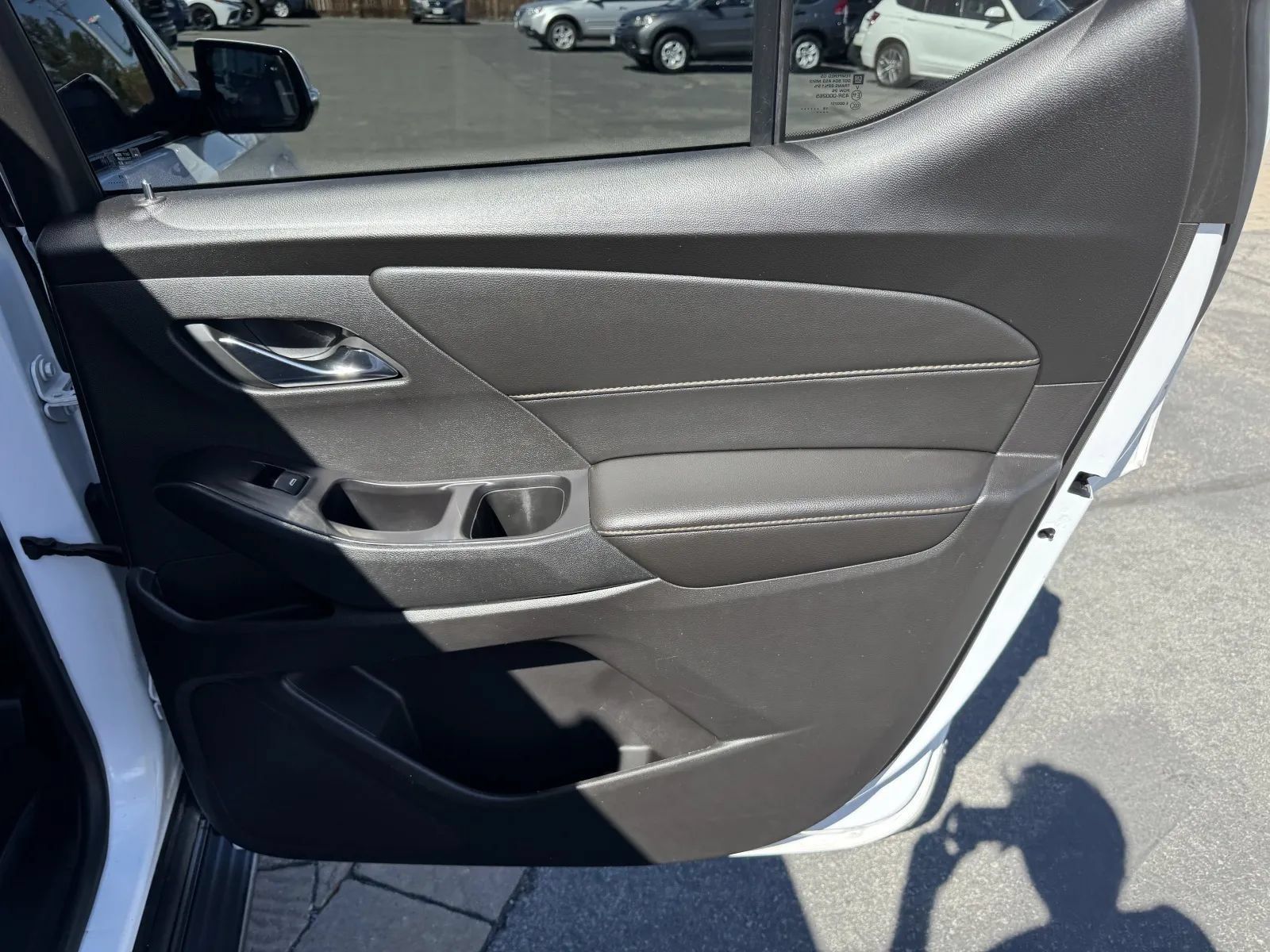Used 2019 Chevrolet Traverse RS w/ LPO, 'HIT The Road' Package AWD/4WD image 42
