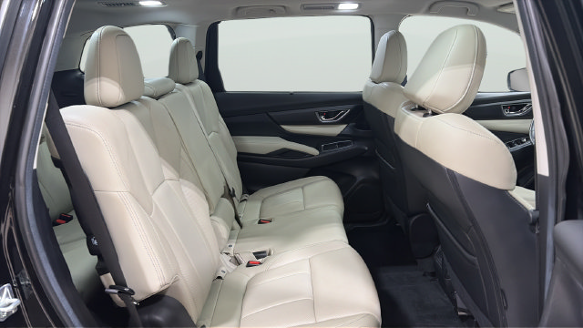 Used 2023 Subaru Ascent Limited AWD/4WD image 18
