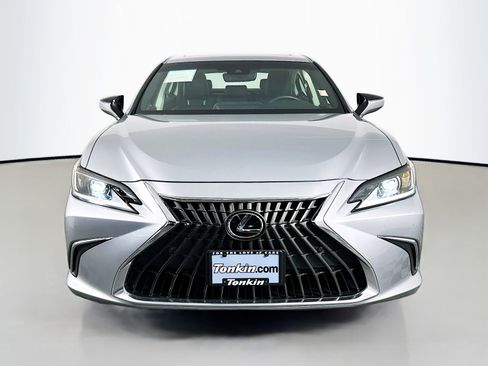 Used 2024 Lexus ES 250 w/ Premium Package AWD/4WD image 2