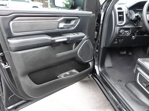 Used 2025 RAM 1500 Laramie w/ Sport Appearance Package AWD/4WD image 17