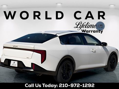 New 2025 Kia K4 GT-Line Turbo image 8