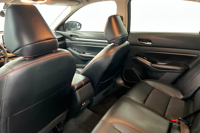 Certified 2024 Nissan Altima 2.5 SR AWD/4WD image 19